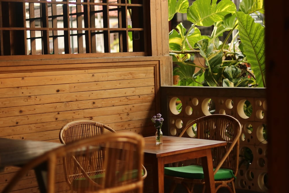 Mina Pelasa Hotel and Resto 49/61