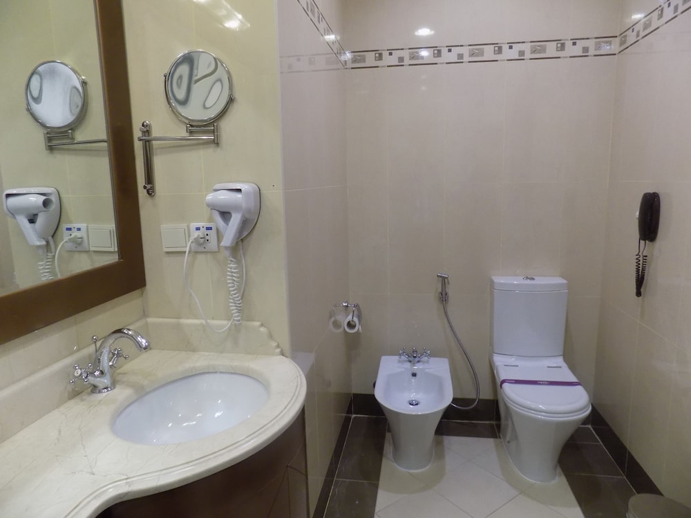 فندق كورب كورنيش الخبر(Corp Al Khobar Corniche Hotel) 12/57