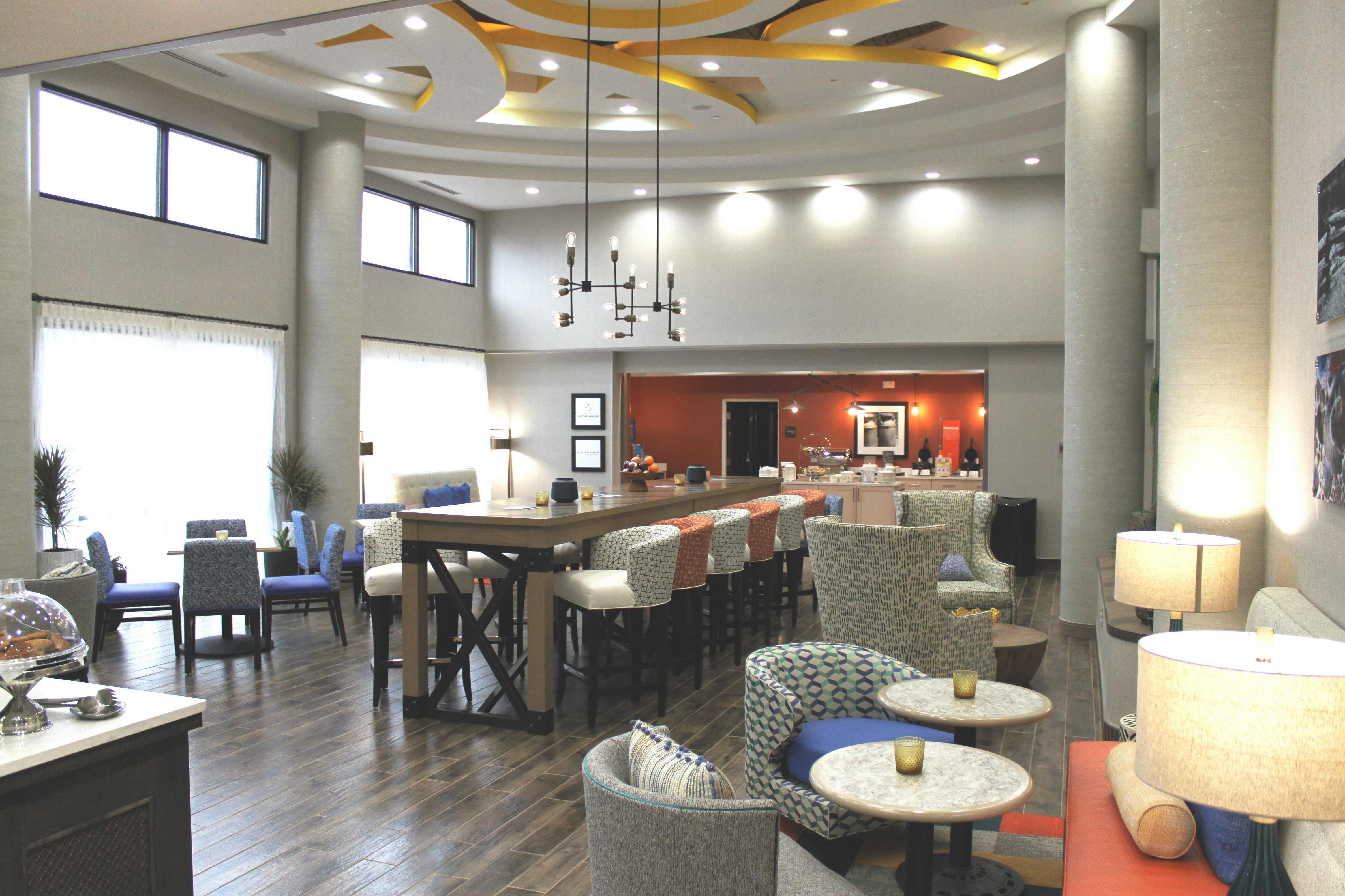 Hampton Inn Forsyth Ga 38/46