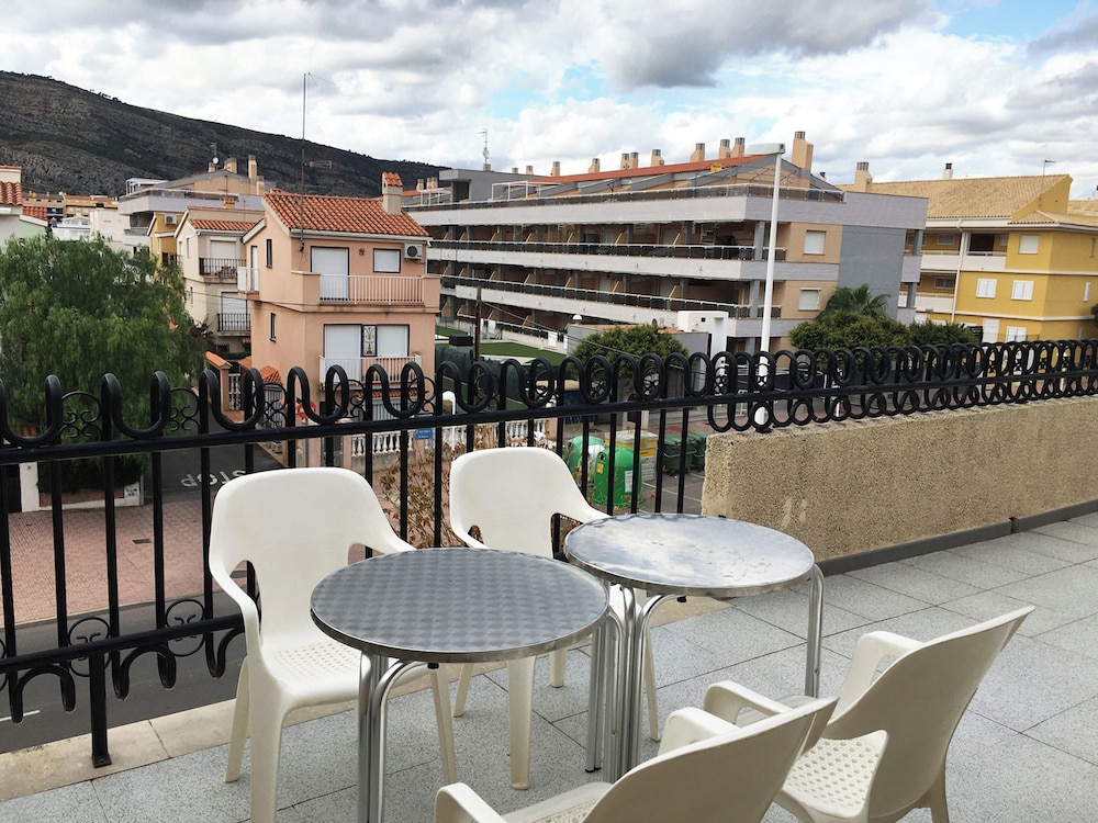 APARTAMENTOS RESIDENCIAL DOÑA CARMEN 3000 33/50