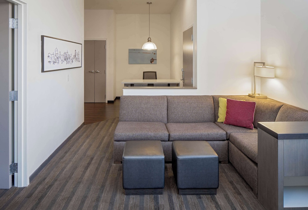 Hyatt House New Orleans/Downtown 36/74