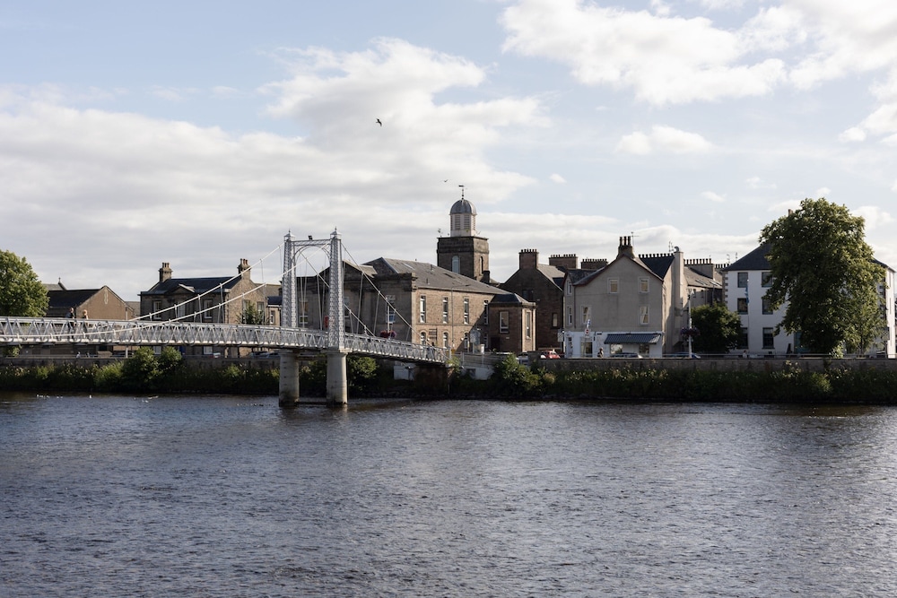 AC Hotel Inverness 53/60
