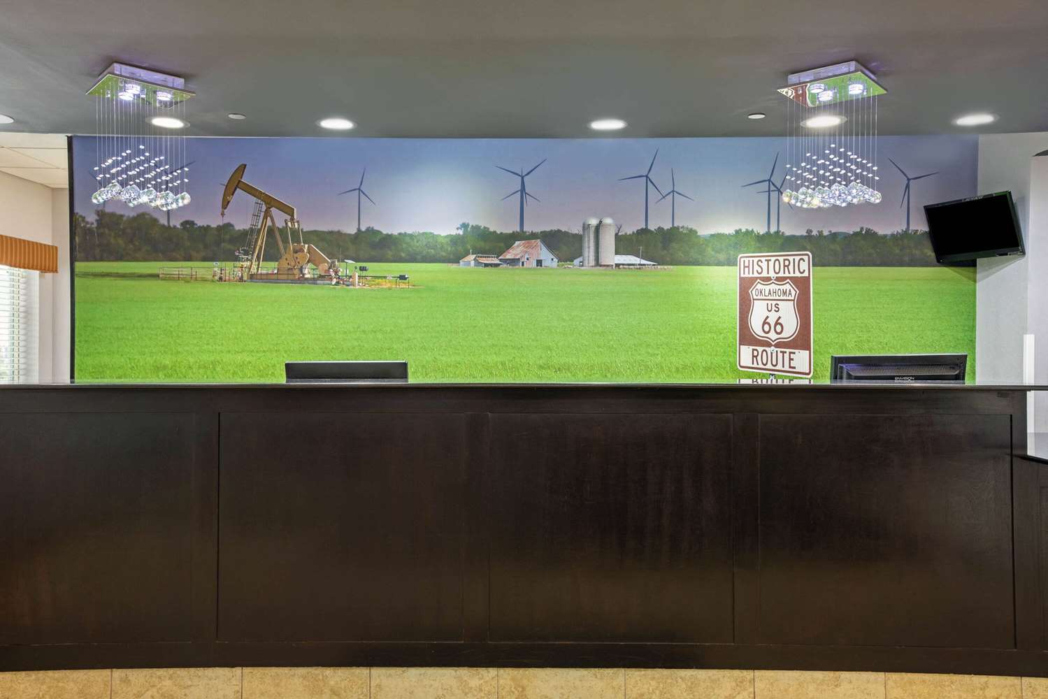 La Quinta Inn & Suites by Wyndham Tulsa Airpt / Expo Square 3/35