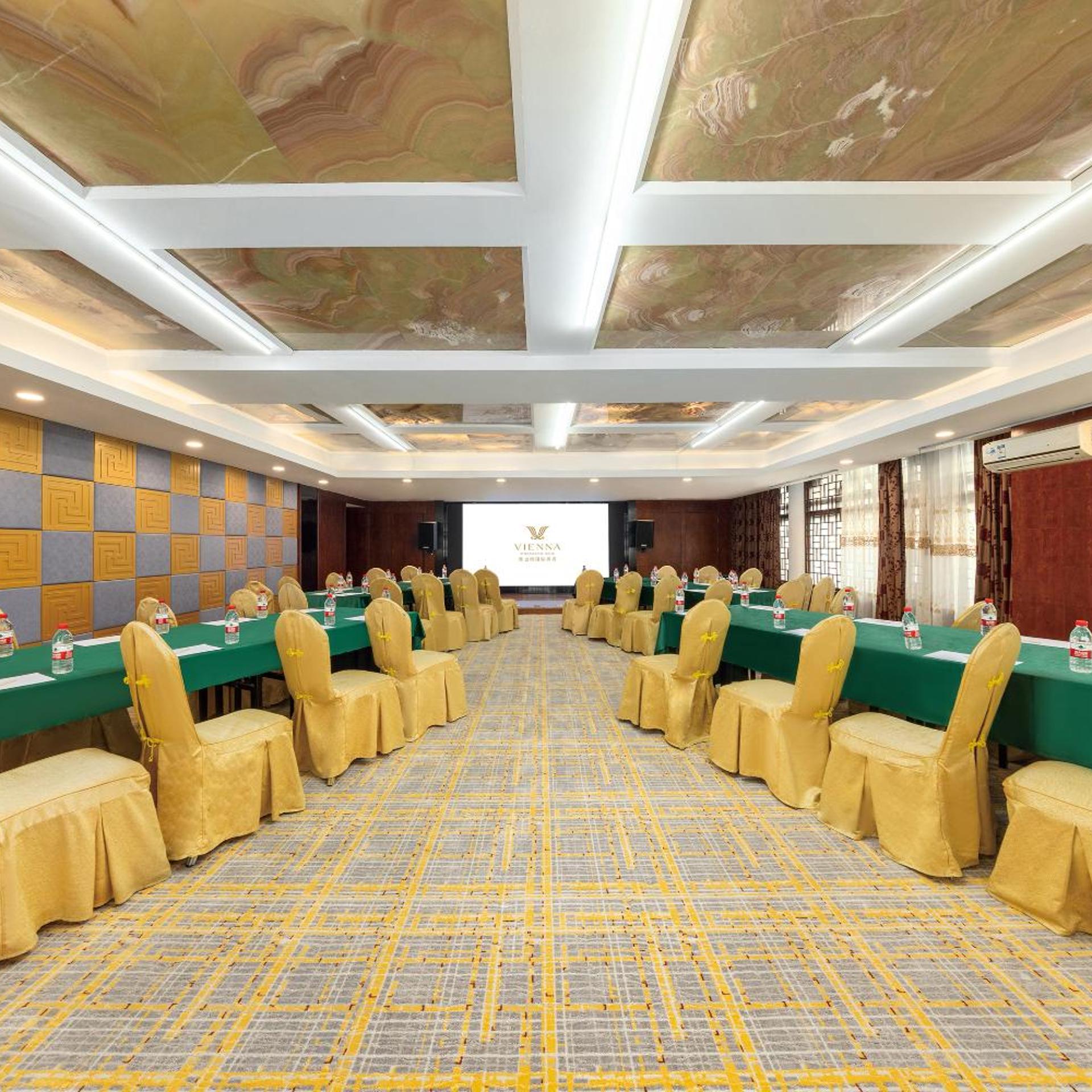 Vienna International Hotel (Xi'an Big Goose Pagoda) 43/51