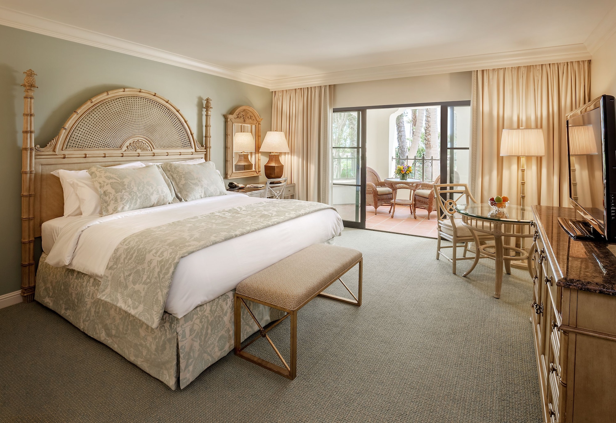 ROOM, KING BED, PARTIAL OCEAN VIEW, GROUND FLOOR
