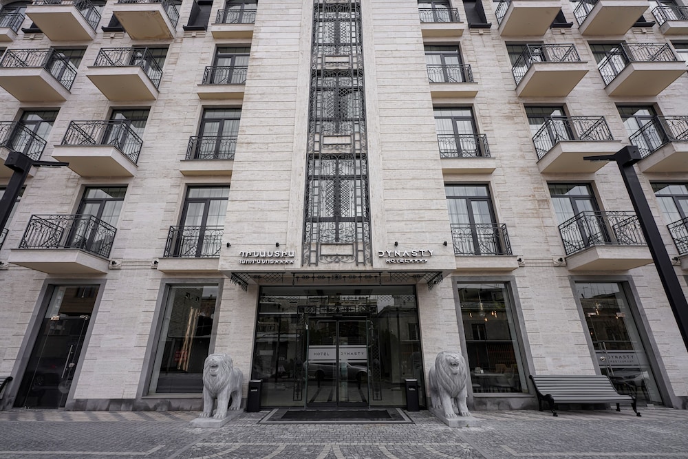 Dynasty Hotel & SPA