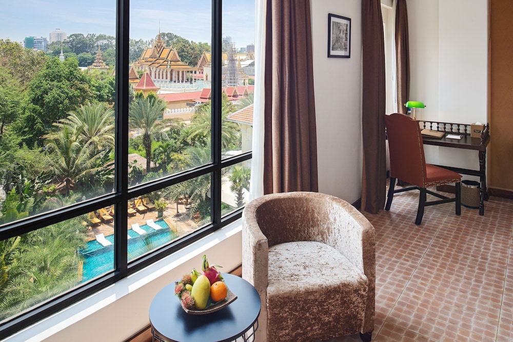 Palace Gate Hotel & Resort By EHM in PHNOM PENH