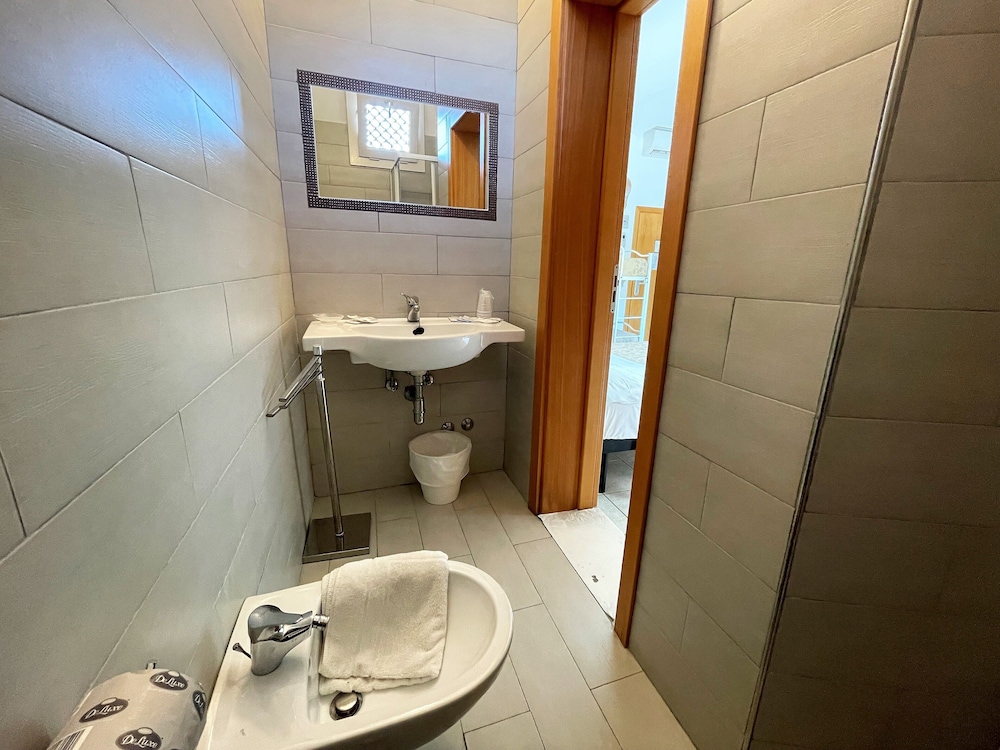 Hotel Marina 55/58