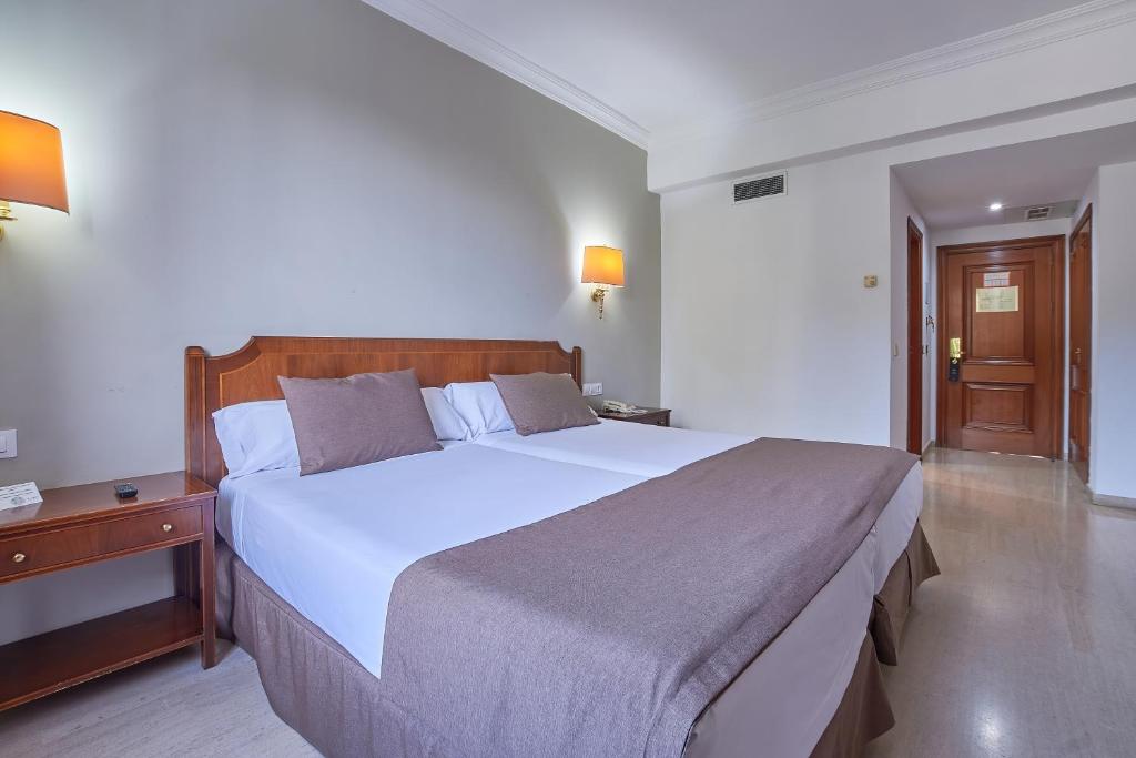 Superior, Double or Twin Bed