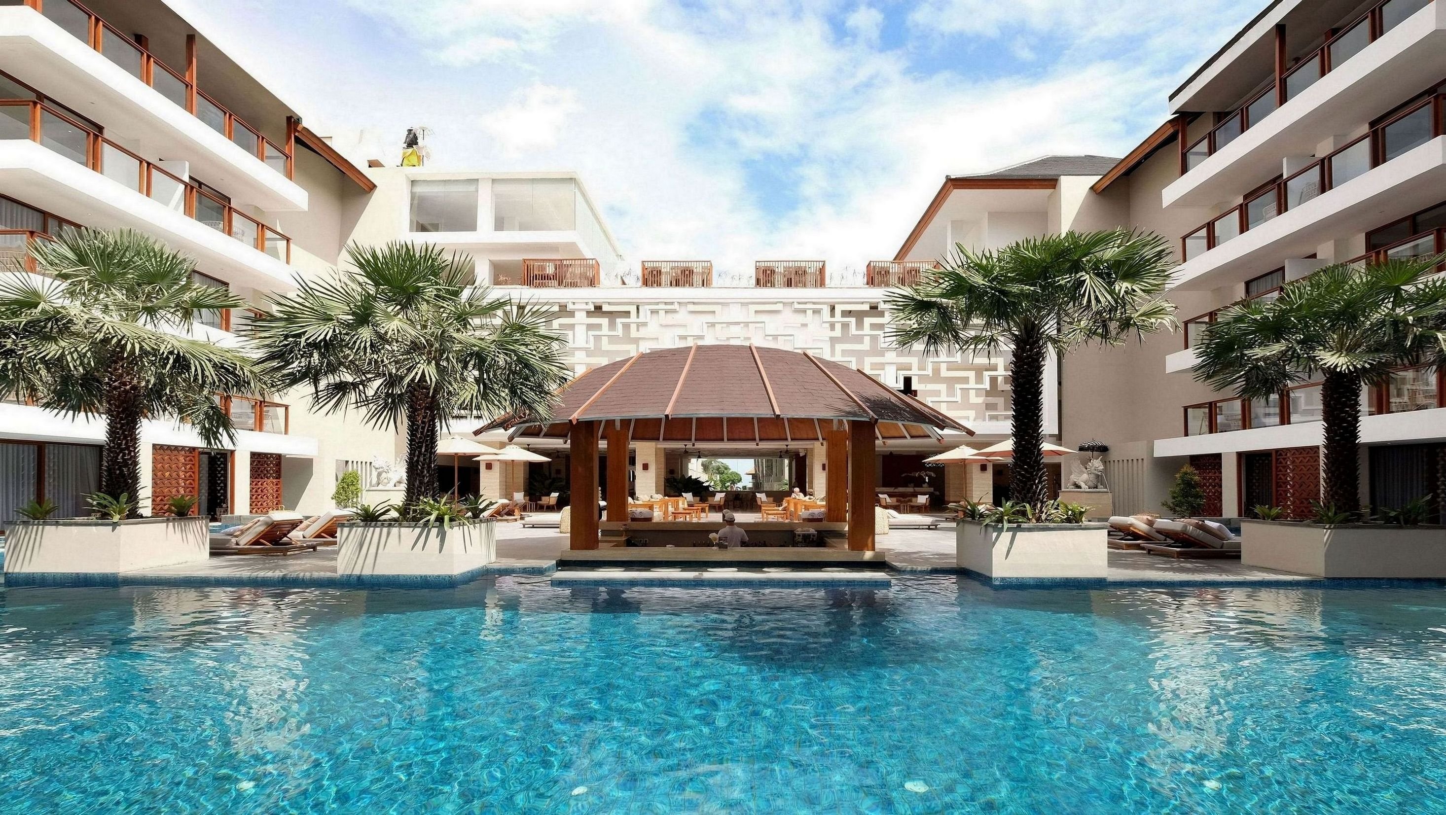 The Bandha Hotel & Suites 10/107