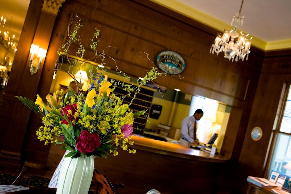 The Colony Hotel 7/49