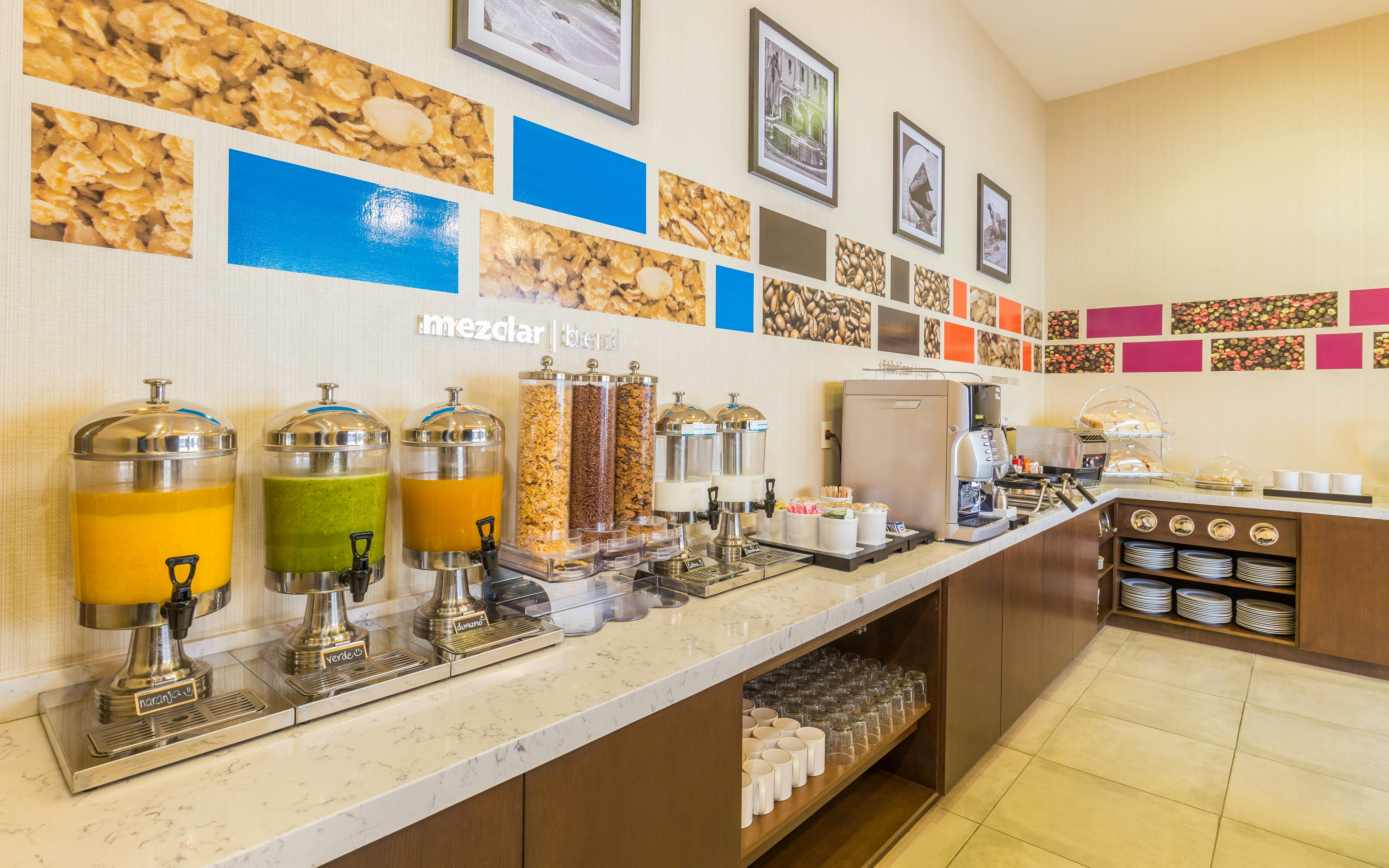 Hampton Inn by Hilton Tijuana 80/80