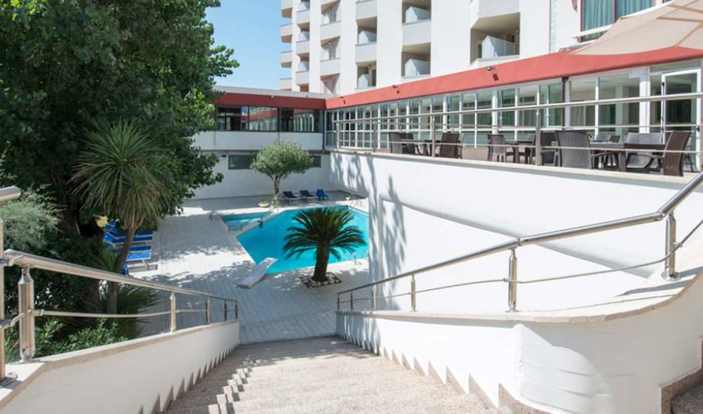 GRAND HOTEL ADRIATICO 25/37
