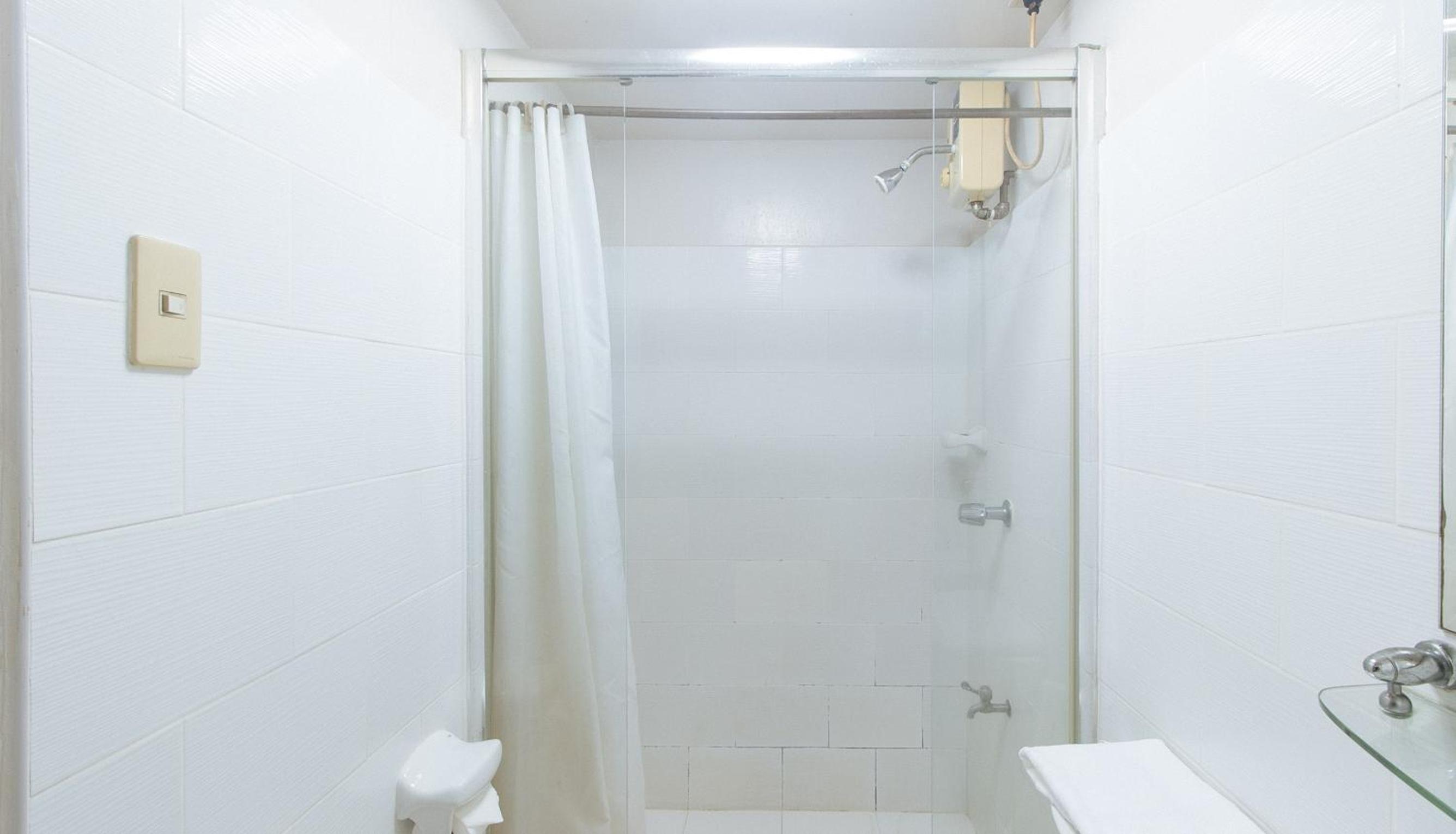 El Rico Suites 47/47