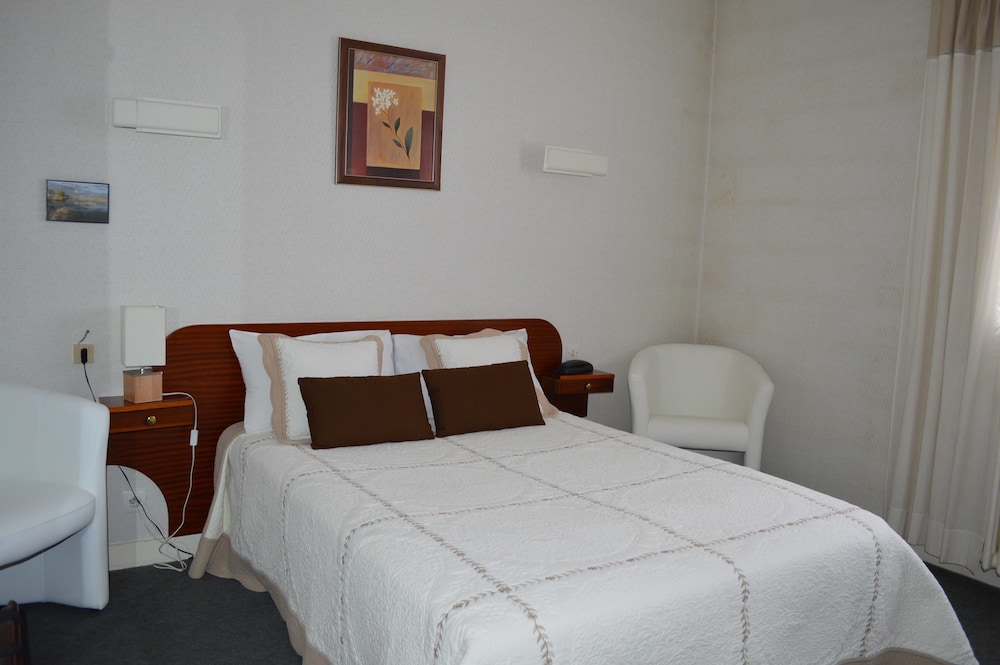 HOTEL CHRISTINA 27/57
