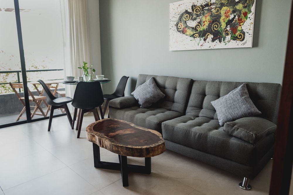 Ah Xok Suites 30/50