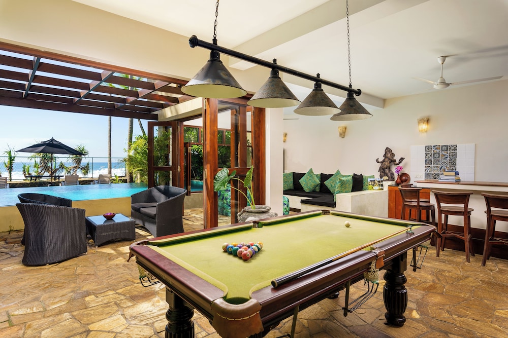 Chillax Villas 24/50