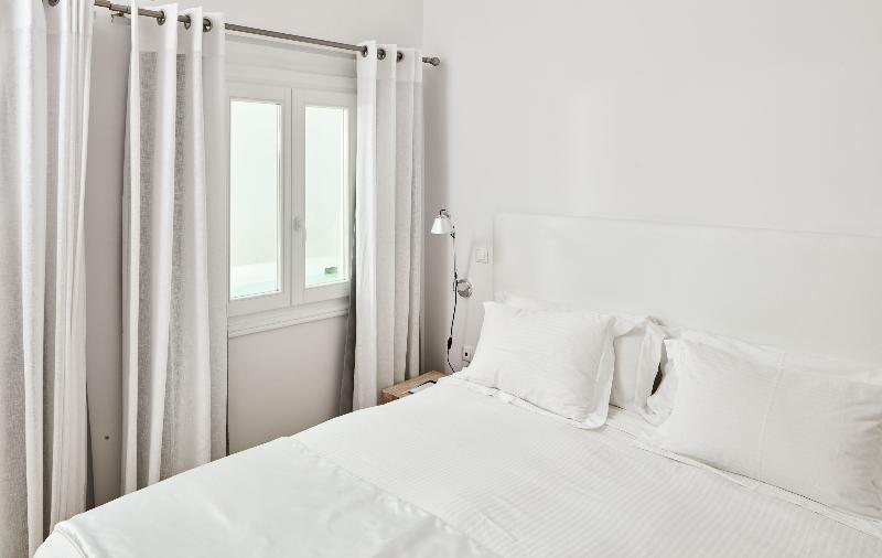 Wet, Junior Suite, Jetted Tub