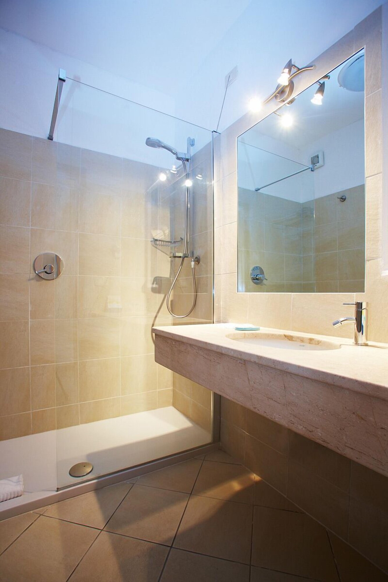 grand hotel corallaro