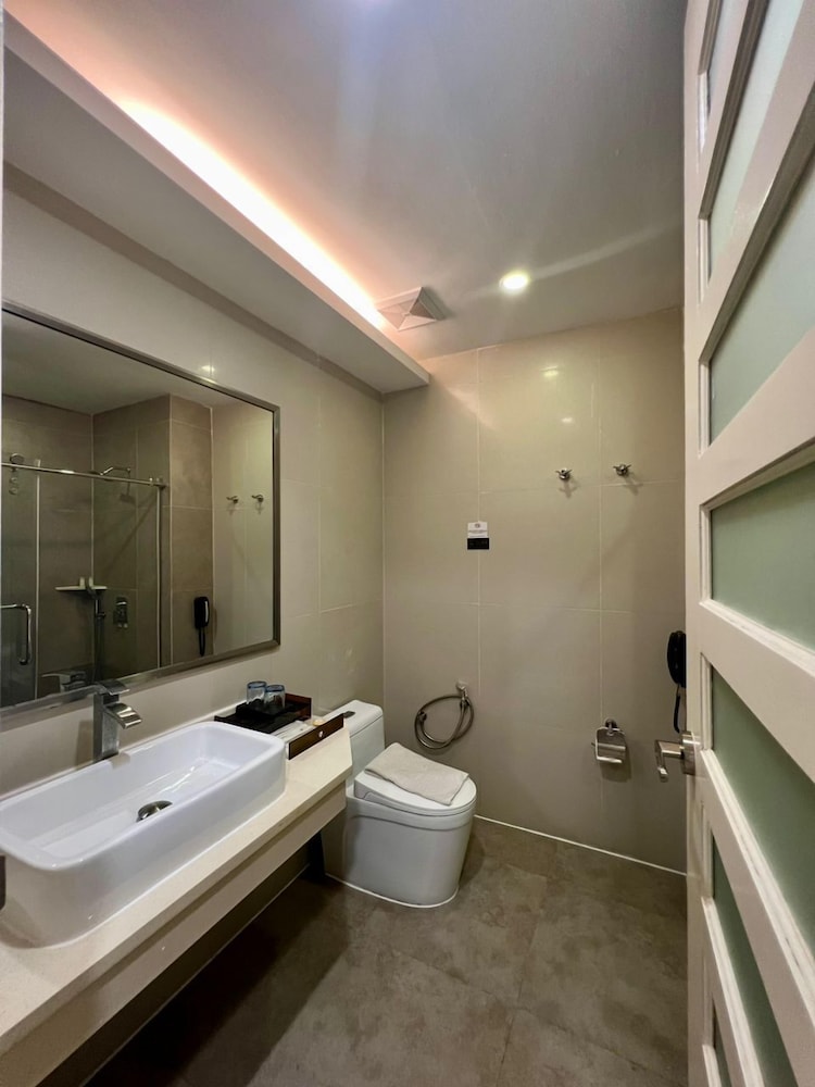 Livingston Hotel Sandakan 57/57