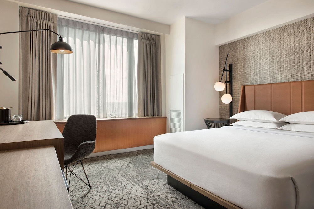 Room, Queen Bed, Accessible
