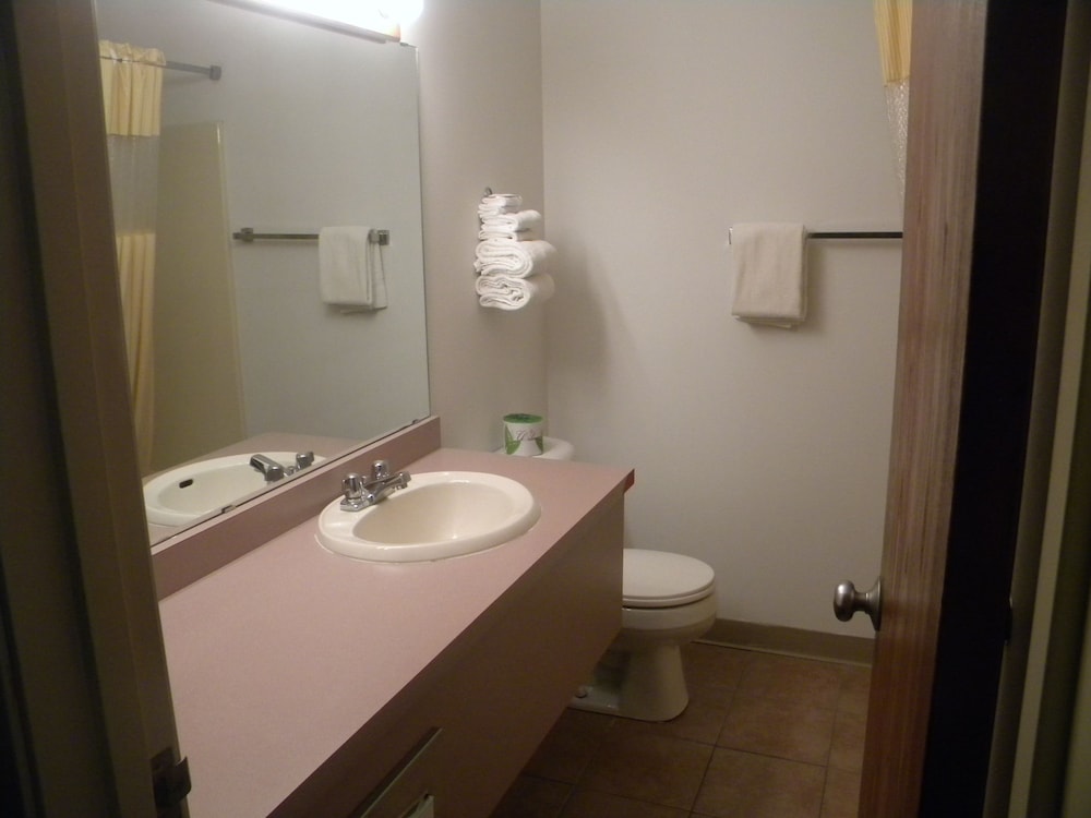 Nisswa Inn And Suites 20/61