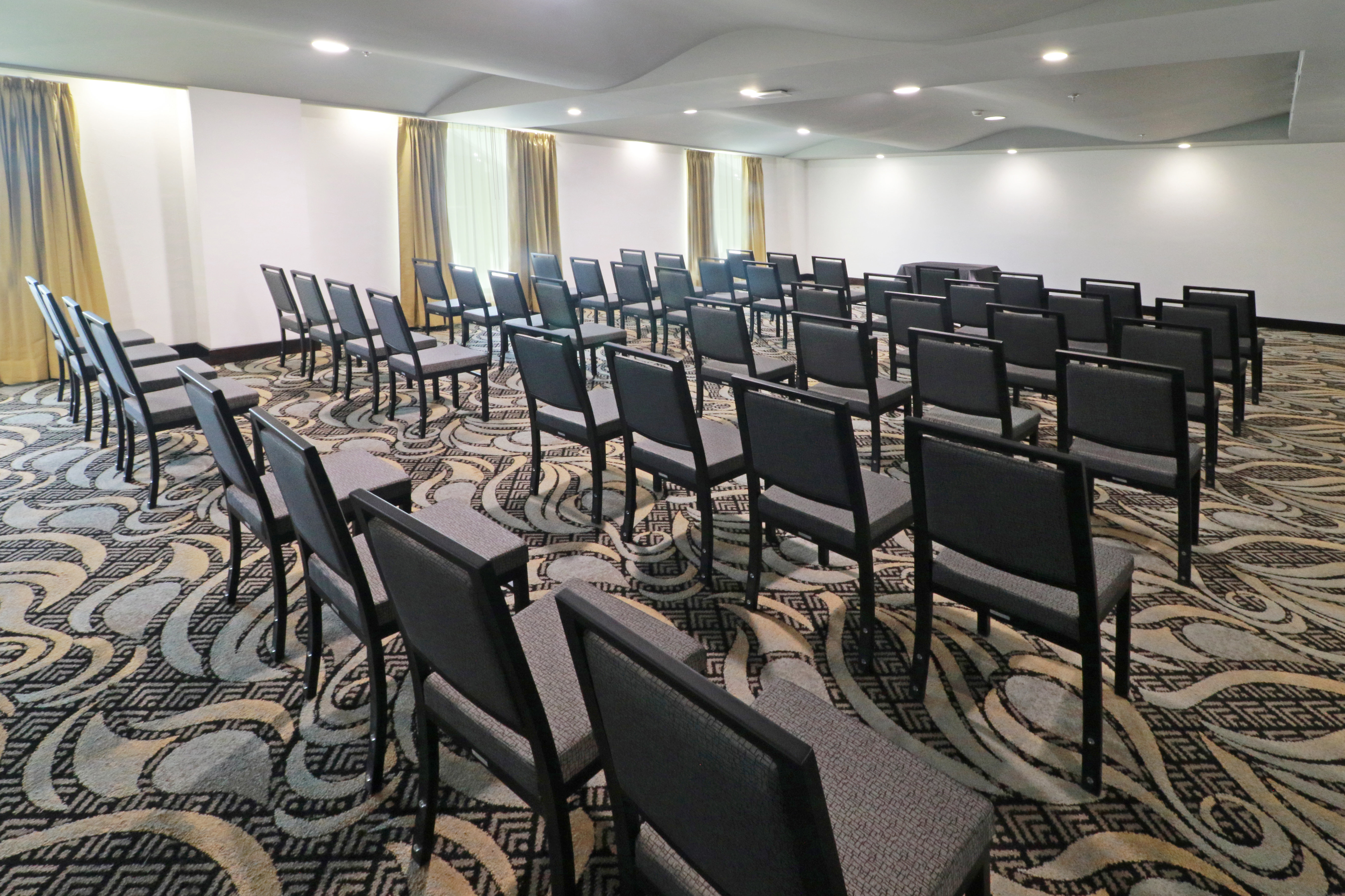 Holiday Inn Queretaro Zona Krystal 40/50