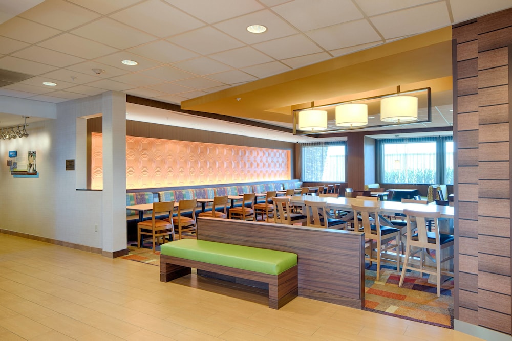 Fairfield Inn & Suites by Marriott Columbus Dublin 36/48