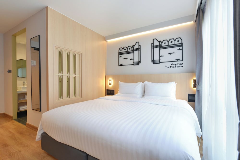 March Hotel & Suite Riverside 27/60