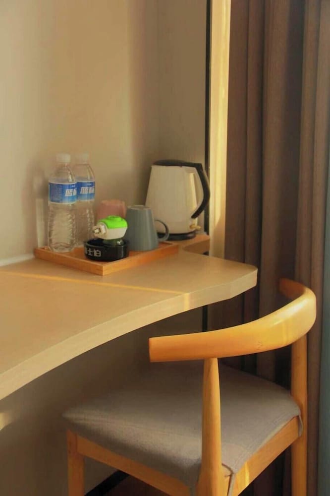 Once Artistic Inn 25/34