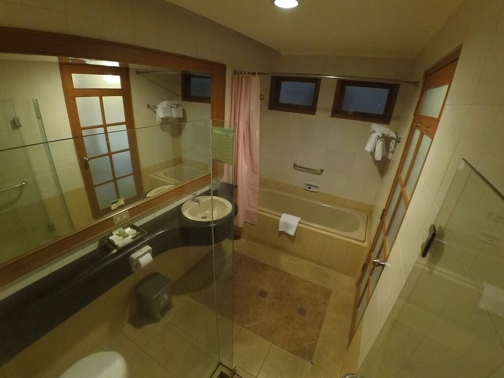 Purnama Hotel 46/50