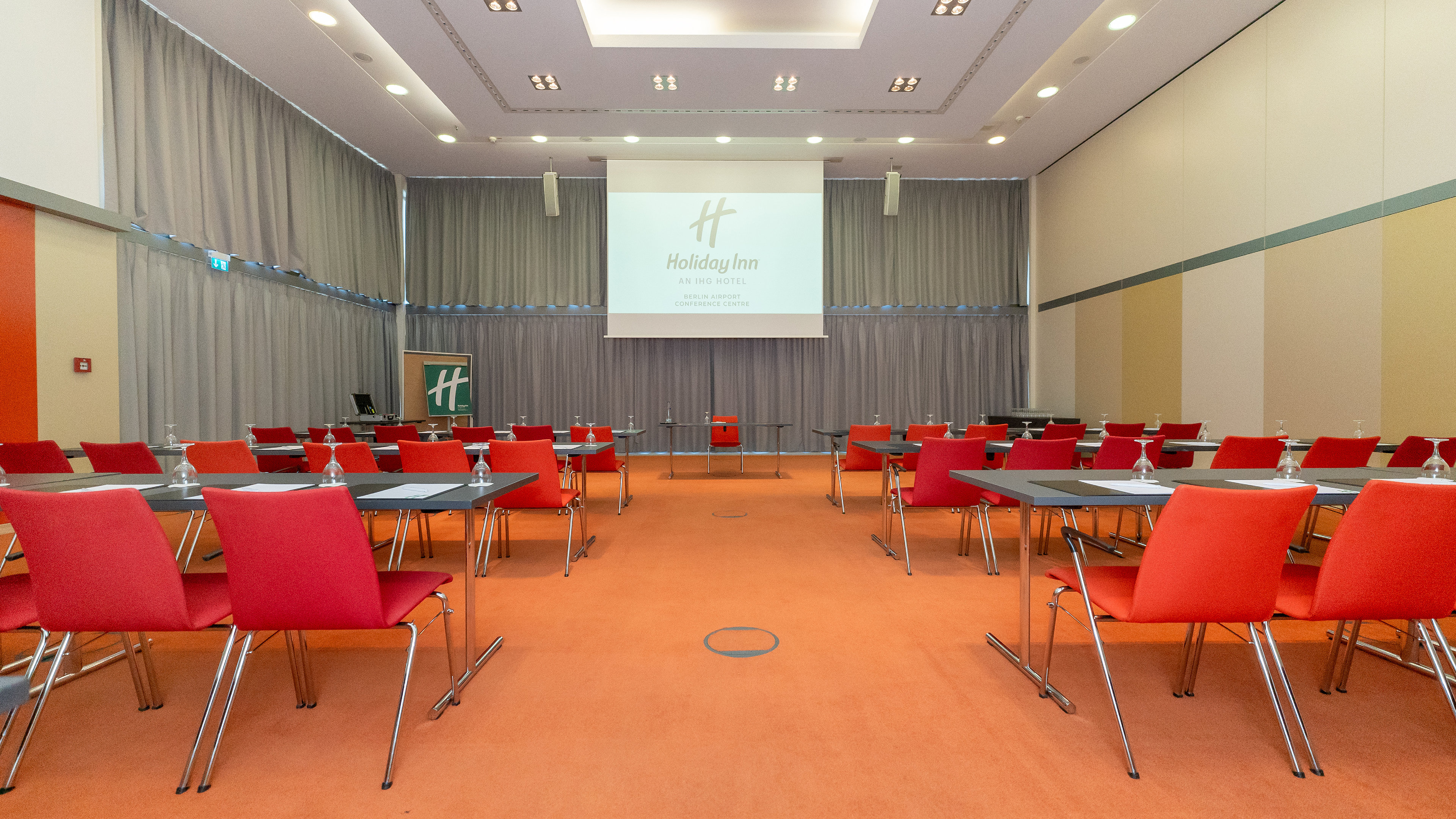 Holiday Inn Berlin Airport Conference Centre Formerly Holiday Inn Berlin International Airport 61/75