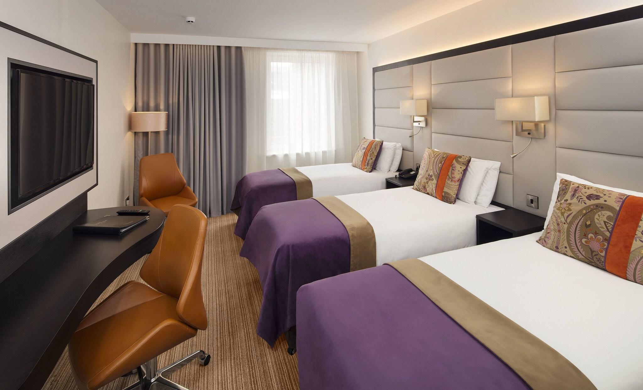 ROOM, TRIPLE, 3 BEDS
