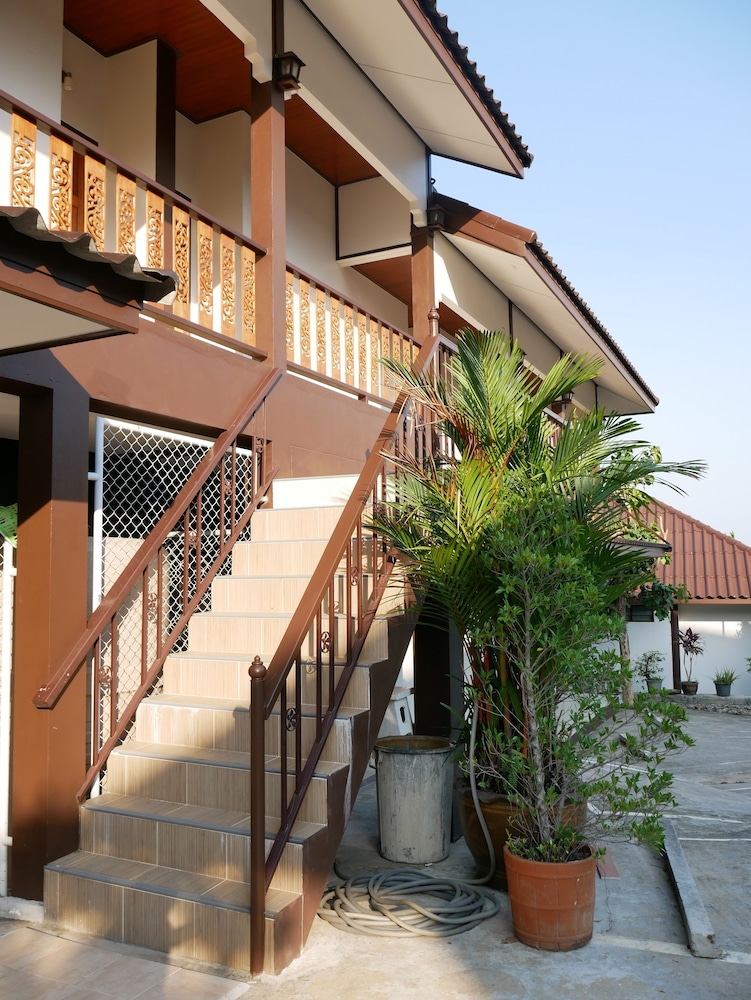 Pattana Resort 9/29
