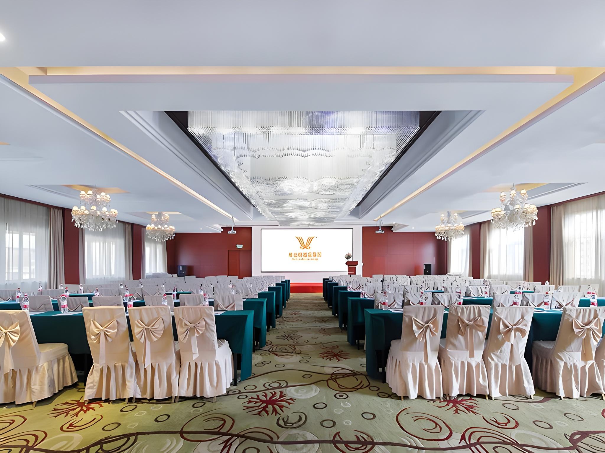 Vienna Classic Hotel (Hangzhou Linan) 30/47