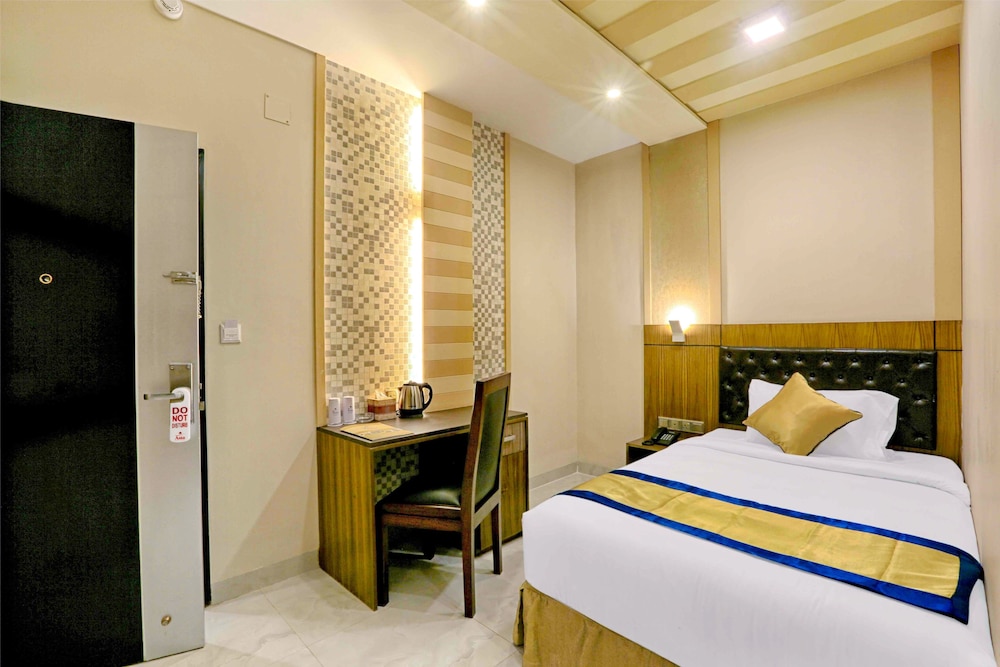 1 BEDROOM, PREMIER, SINGLE, PRIVATE BATHROOM