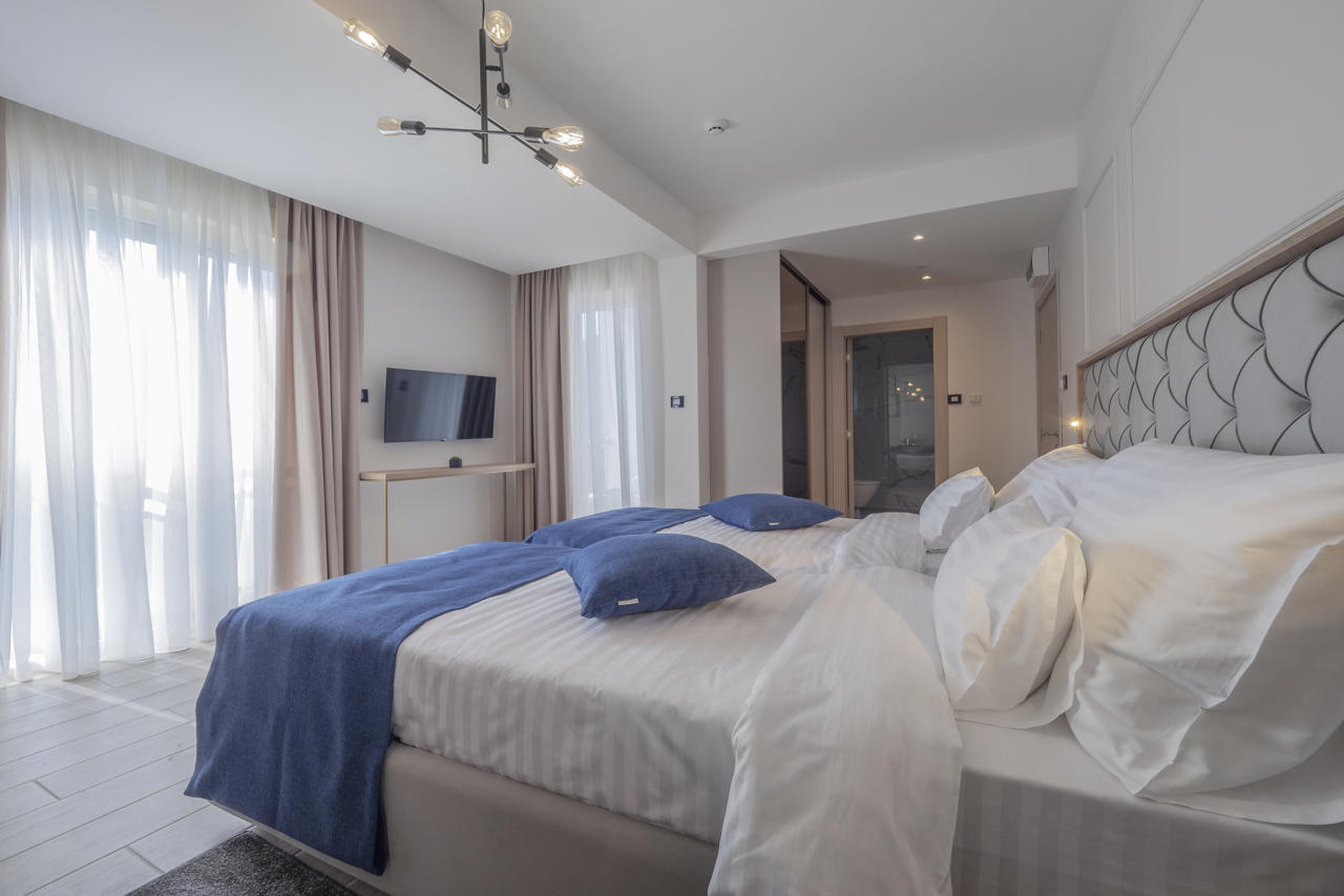 Hotel Idila 10/24