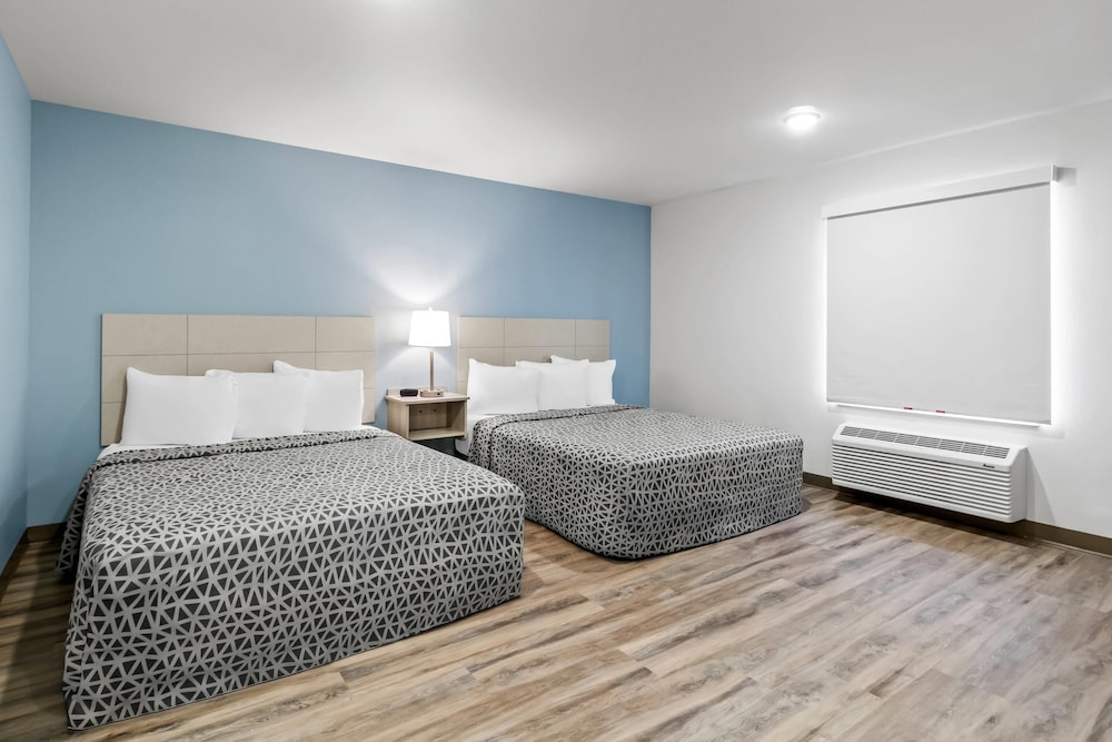 WoodSpring Suites Washington Meadowlands PA 14/45