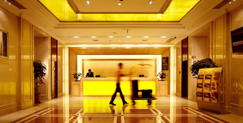 Shenyang Rich Gate Hotel 3/24