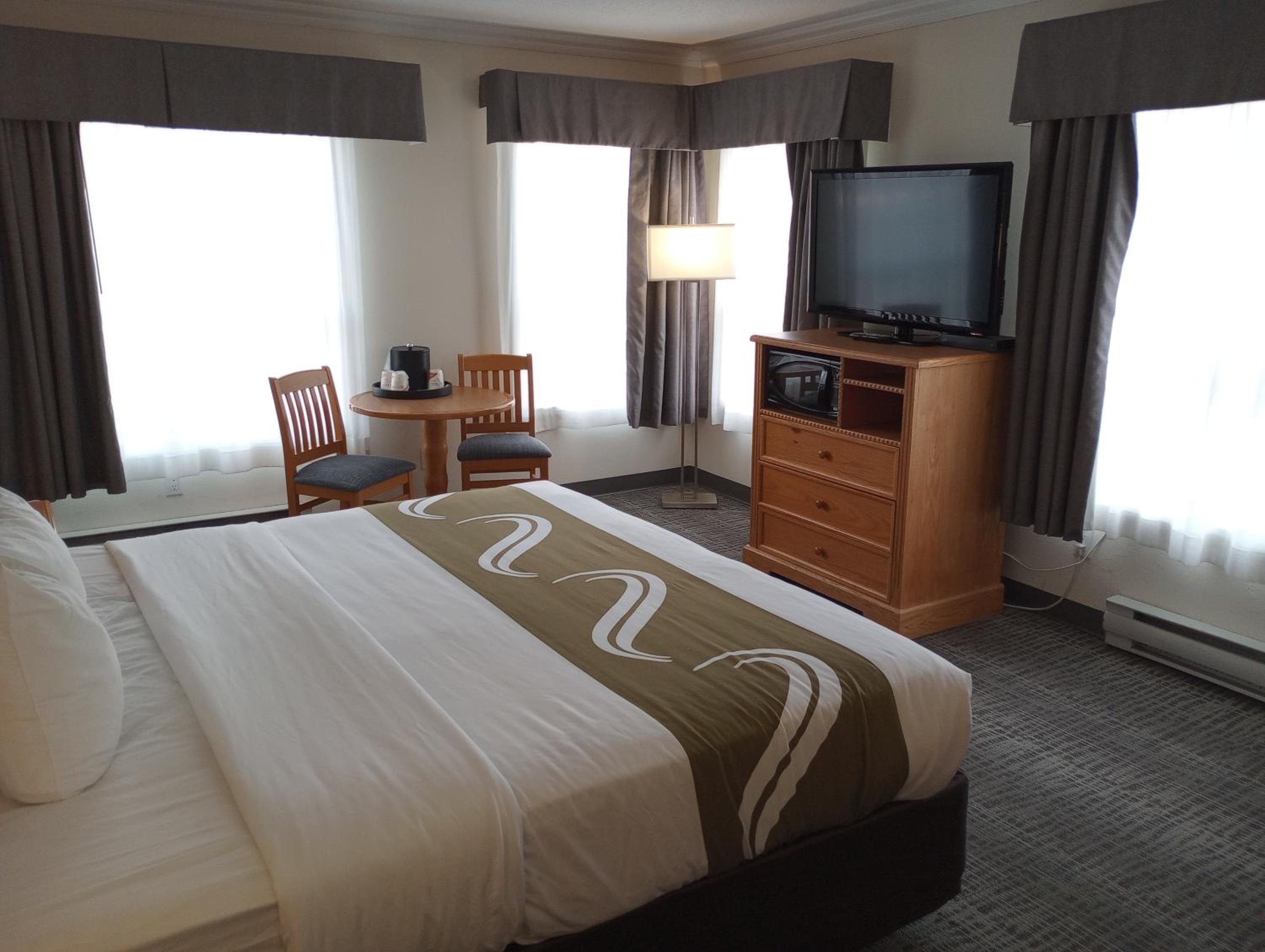 Efficiency, King Bed