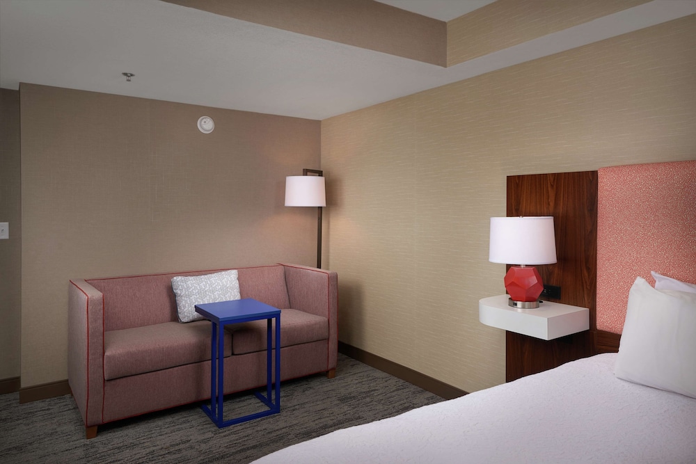 Hampton Inn Youngstown-West/I-80 15/32