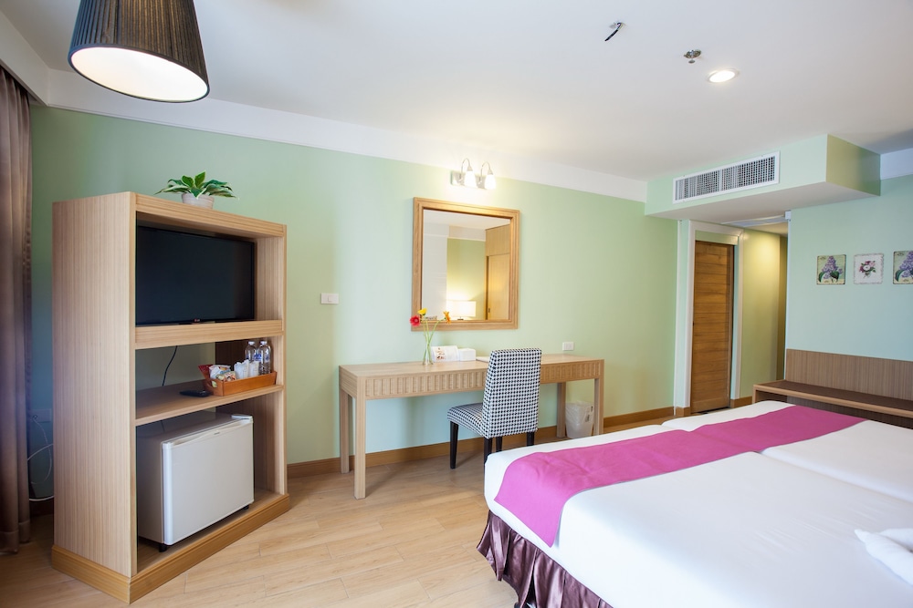Paradise Hotel 22/64