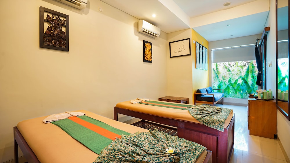 SAMAJA BEACHSIDE VILLAS 57/76