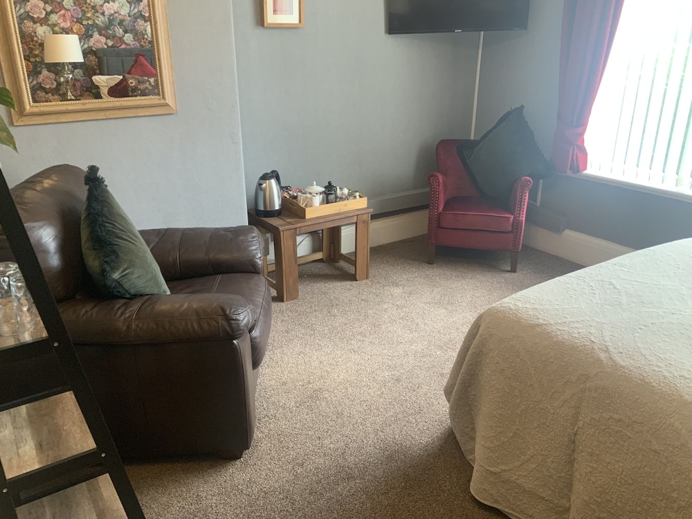 Rosaire Guest House 23/43