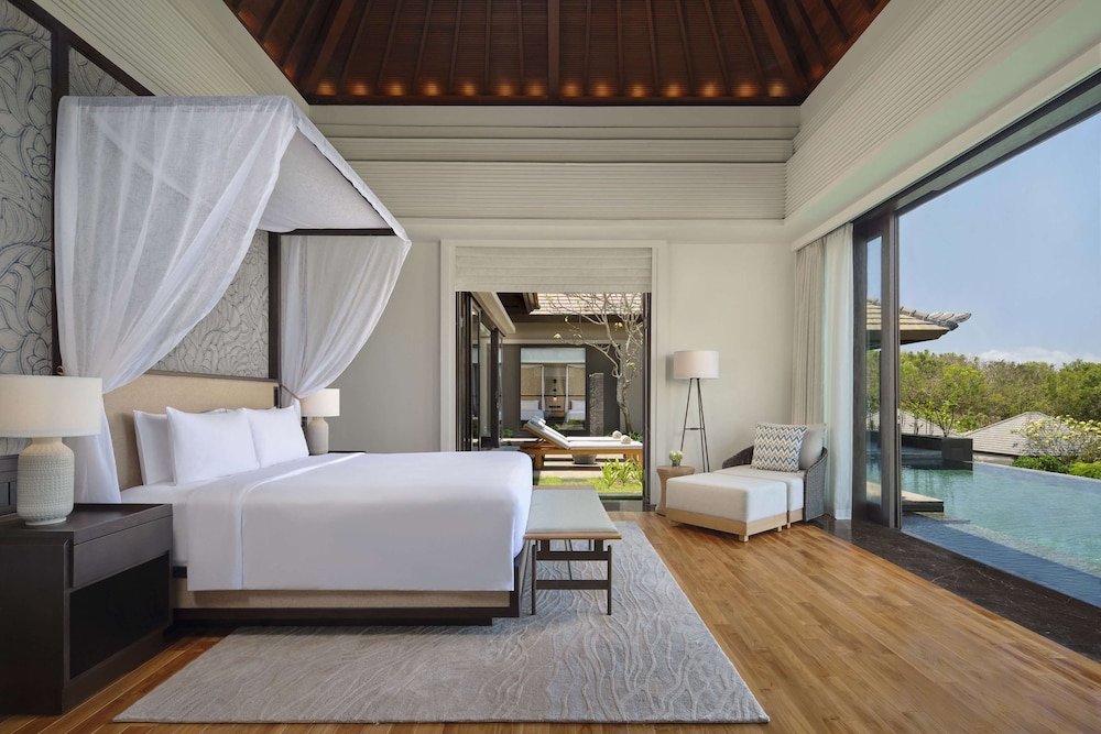2 Bedrooms, Pool, Villa, 1 King and 1 Single Beds, Partial Ocean View