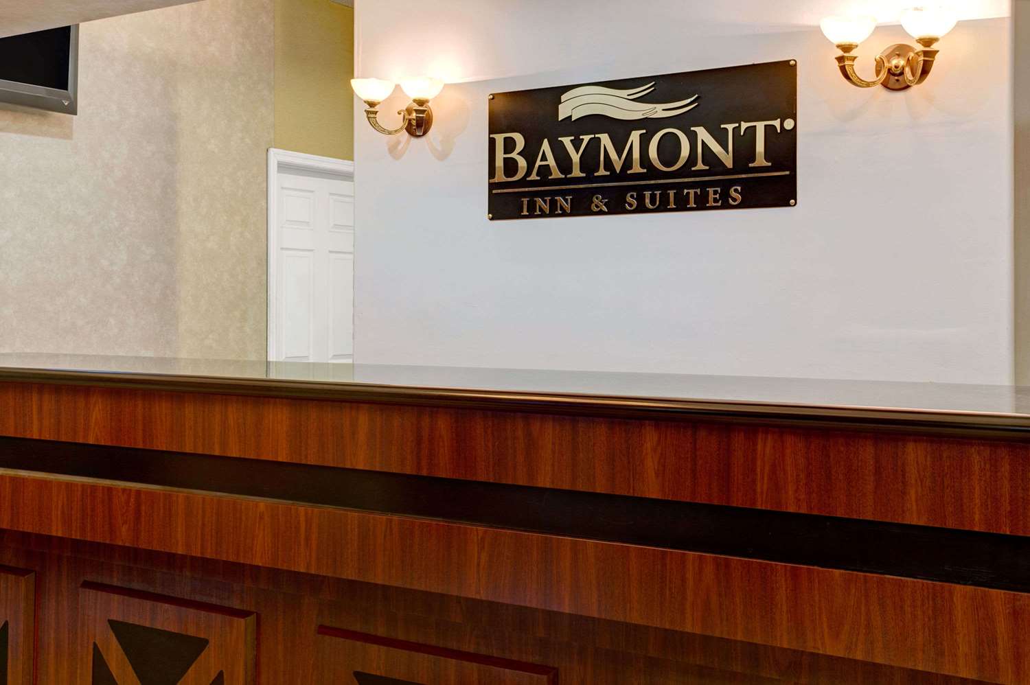 Garnet Inn and Suites Orlando 8/24