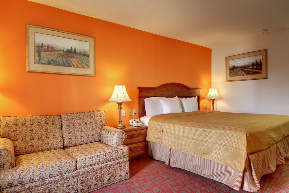 Rodeway Inn Oxford, AL 19/36
