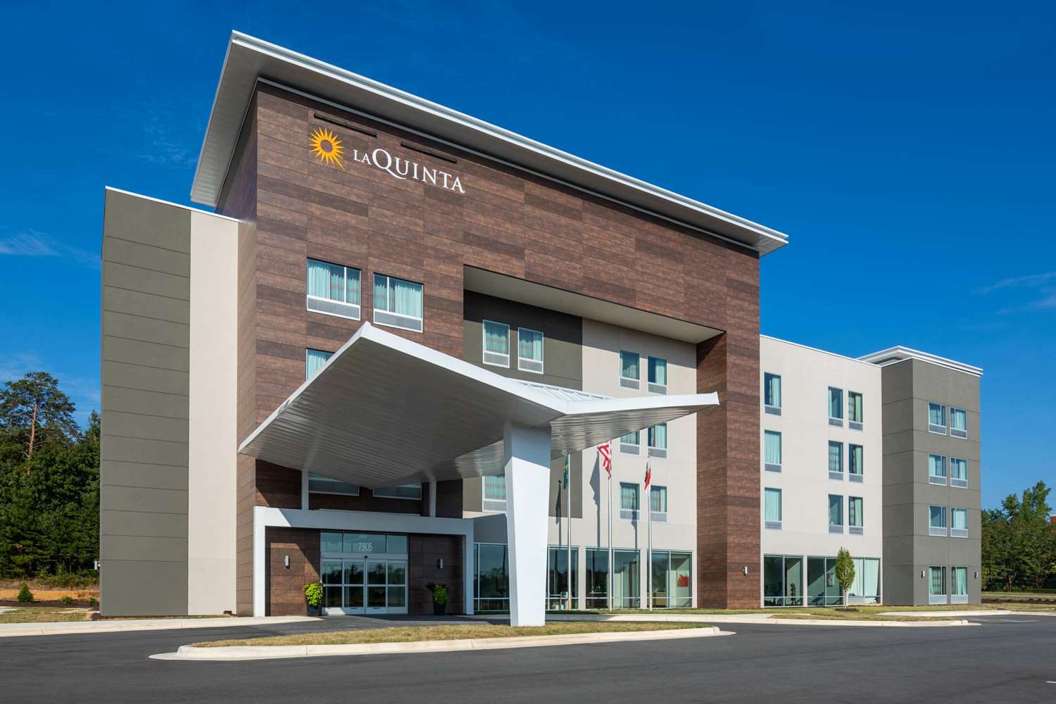La Quinta Inn & Suites by Wyndham Greensboro Arpt High Point 4/52