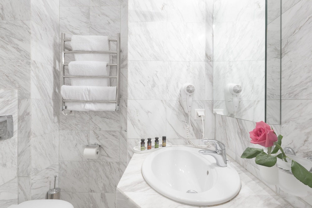 Gatto Perso Luxury Apartments 43/50