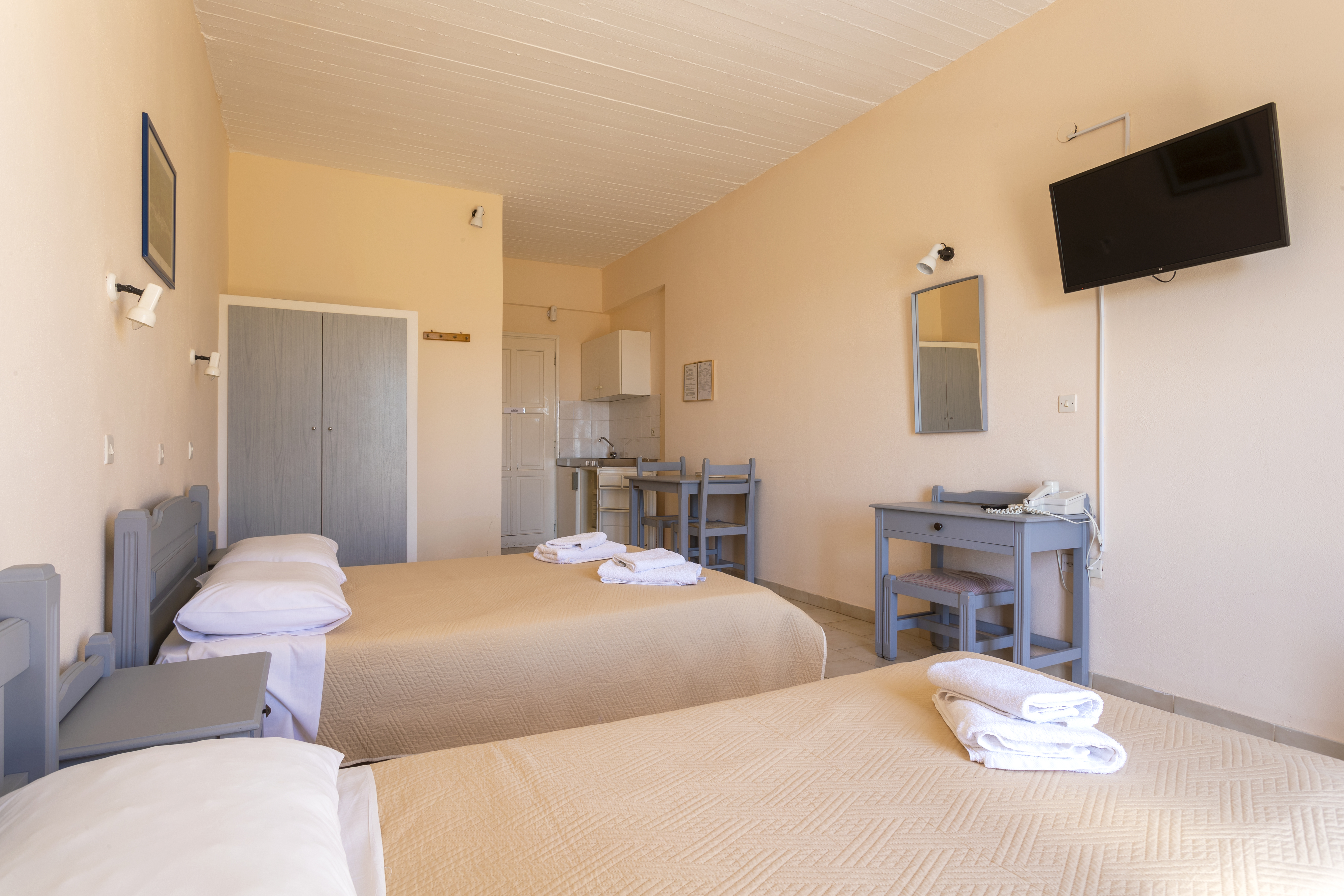 Vanas Apartments Spetses 11/24
